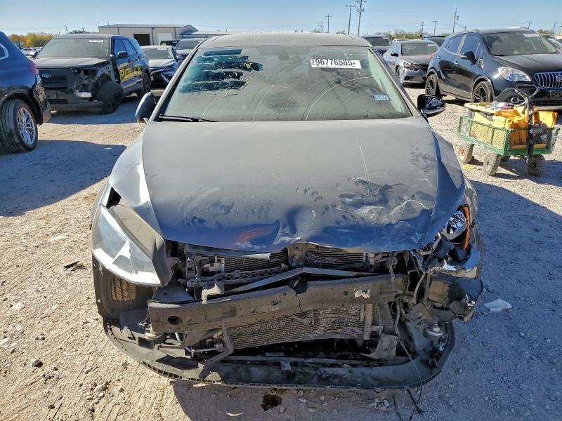 Photo 5 from auction – 2017 VOLKSWAGEN GOLF S with VIN 3VW217AU3HM066872