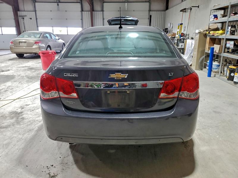 Photo 6 from auction – 2014 CHEVROLET CRUZE with VIN 1G1PC5SBXE7465023