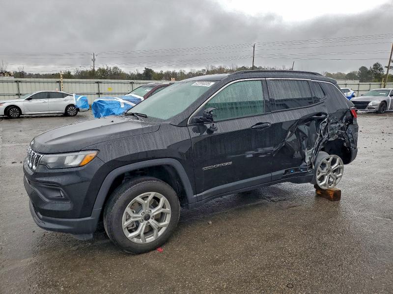 JEEP COMPASS LA 2025 with VIN 3C4NJDBN0ST555118 - Photo from auction