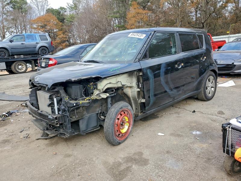 KIA SOUL 2016 with VIN KNDJN2A24G7353022 - Photo from auction