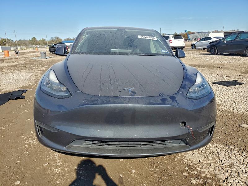 Foto 5 de la subasta – 2021 TESLA MODEL Y con VIN 5YJYGDEE8MF102034