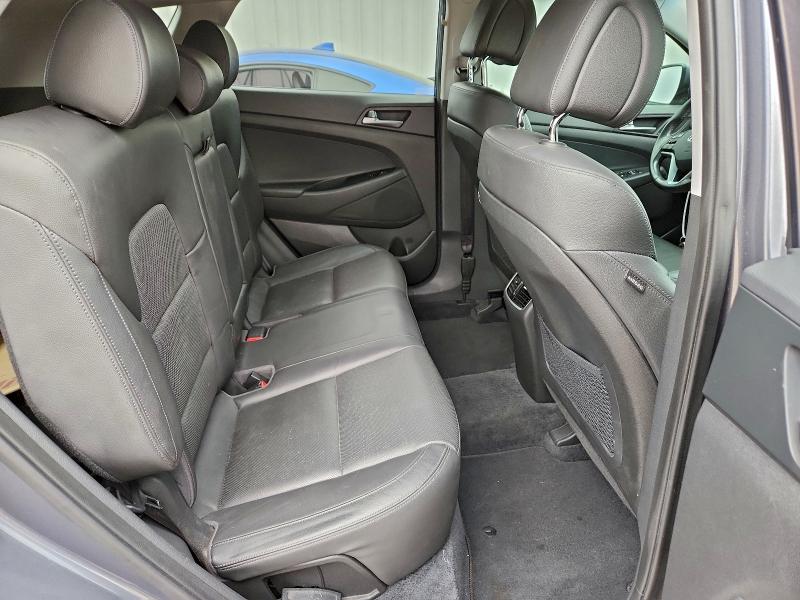 Photo 11 from auction – 2016 HYUNDAI TUCSON LIM with VIN KM8J33A29GU104630