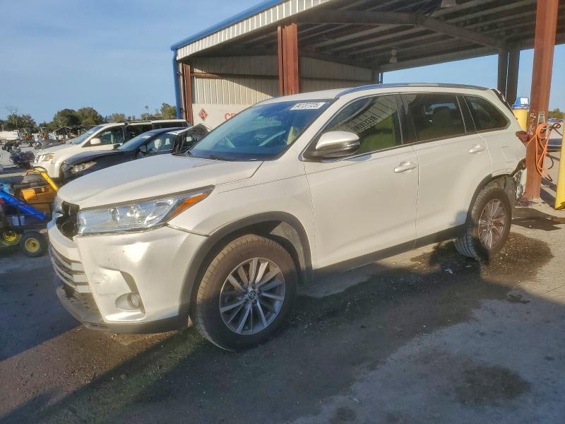 TOYOTA HIGHLANDER 2019 with VIN 5TDKZRFH5KS566073 - Photo from auction