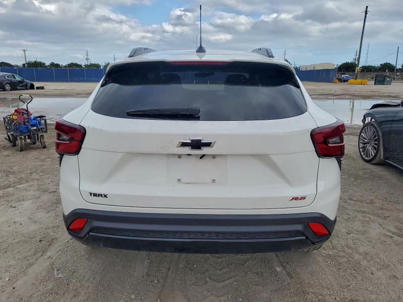 Photo 6 from auction – 2025 CHEVROLET TRAX 2RS with VIN KL77LJEP2SC221034