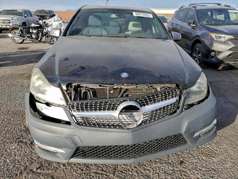 Photo 5 from auction – 2012 MERCEDES-BENZ C 250 with VIN WDDGF4HB3CA658779