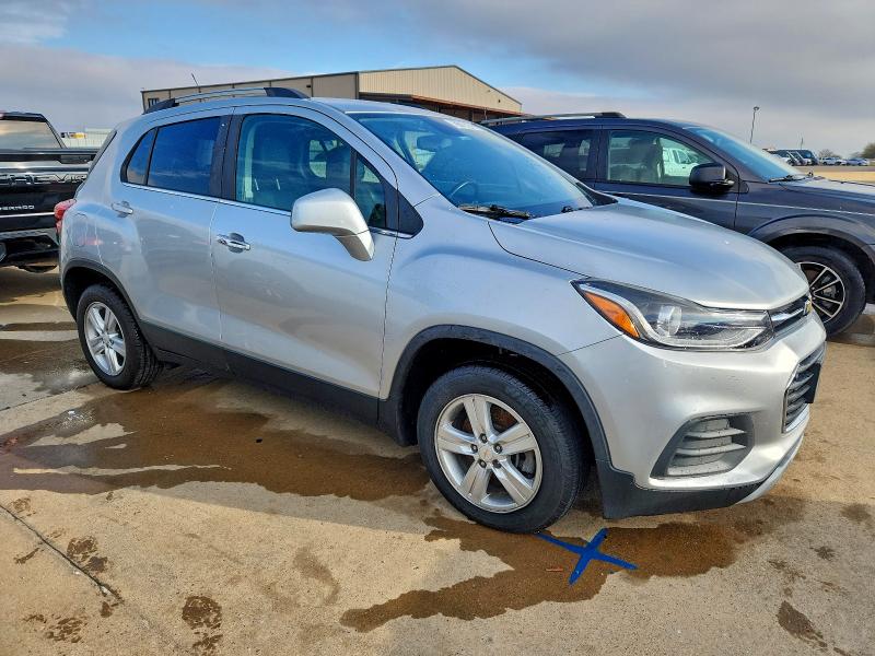 Photo 4 from auction – 2019 CHEVROLET TRAX with VIN KL7CJLSB9KB920806