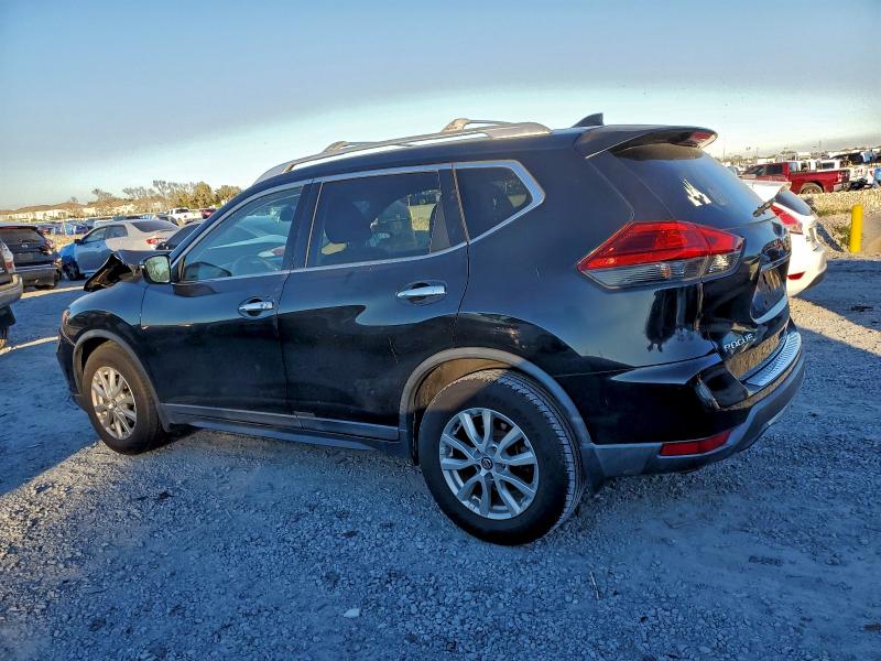 Photo 2 from auction – 2017 NISSAN ROGUE S with VIN KNMAT2MT1HP527222