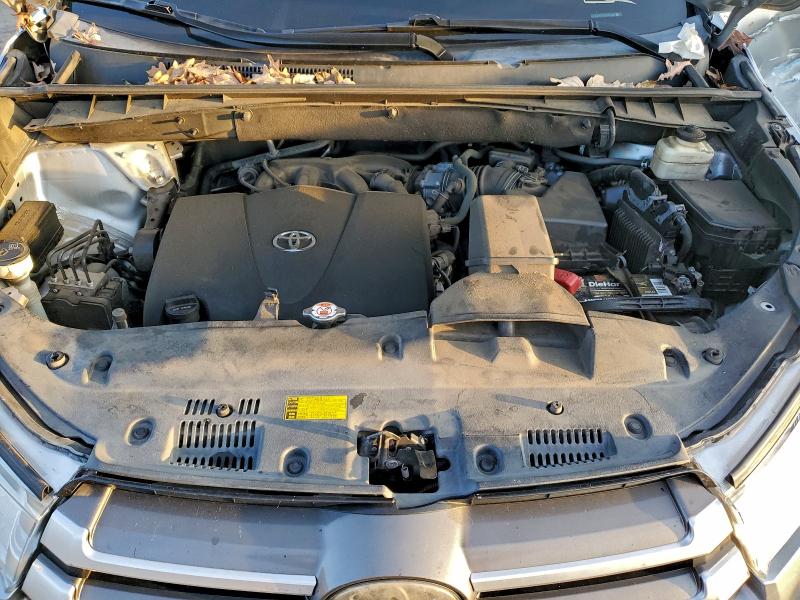 Photo 12 from auction – 2018 TOYOTA HIGHLANDER with VIN 5TDJZRFH2JS804598
