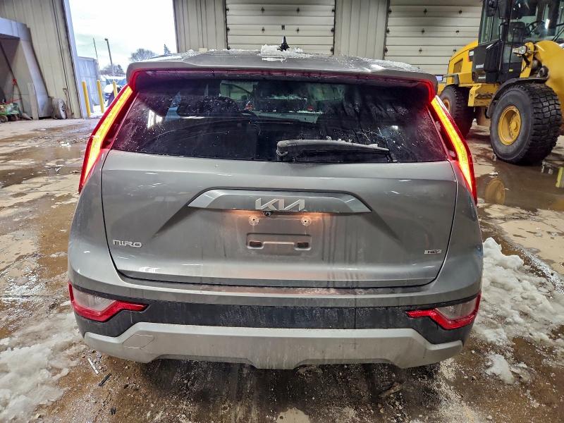 Zdjęcie 6 z aukcji – 2023 KIA NIRO LX z VIN KNDCP3LE8P5070408