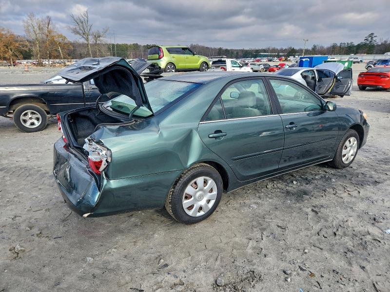 Photo 3 from auction – 2004 TOYOTA CAMRY LE with VIN JTDBE32K340301748