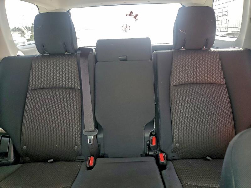 Photo 10 from auction – 2019 TOYOTA 4RUNNER SR with VIN JTEBU5JR9K5662541