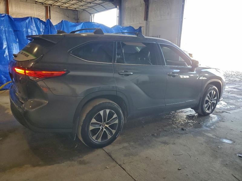 Photo 3 from auction – 2022 TOYOTA HIGHLANDER with VIN 5TDHZRBH4NS257697