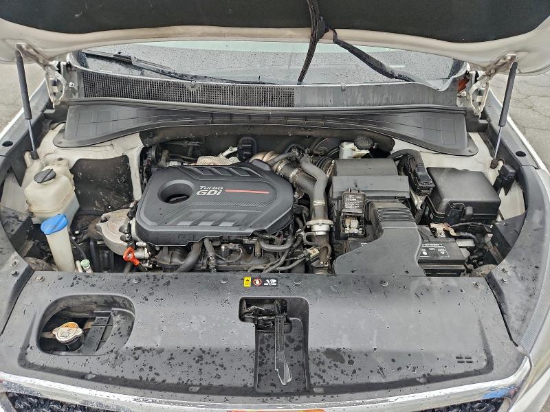 Photo 11 from auction – 2016 KIA SORENTO EX with VIN 5XYPH4A15GG028046