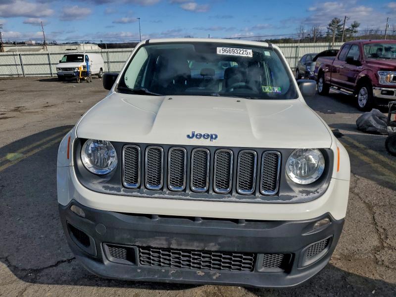 Photo 5 from auction – 2017 JEEP RENEGADE with VIN ZACCJBAB4HPG05649