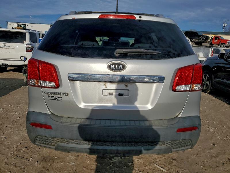 Photo 6 from auction – 2011 KIA SORENTO BA with VIN 5XYKTDA27BG179030