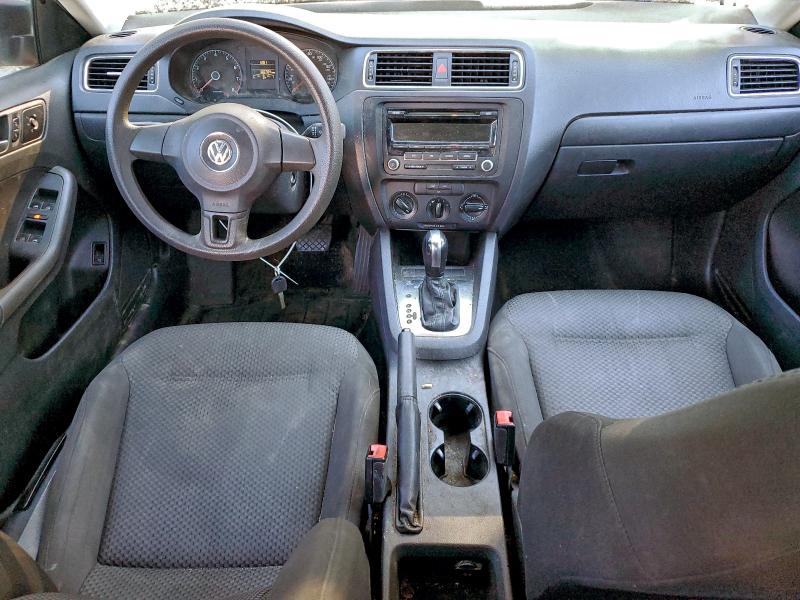 Photo 8 from auction – 2013 VOLKSWAGEN JETTA BASE with VIN 3VW2K7AJ4DM374100