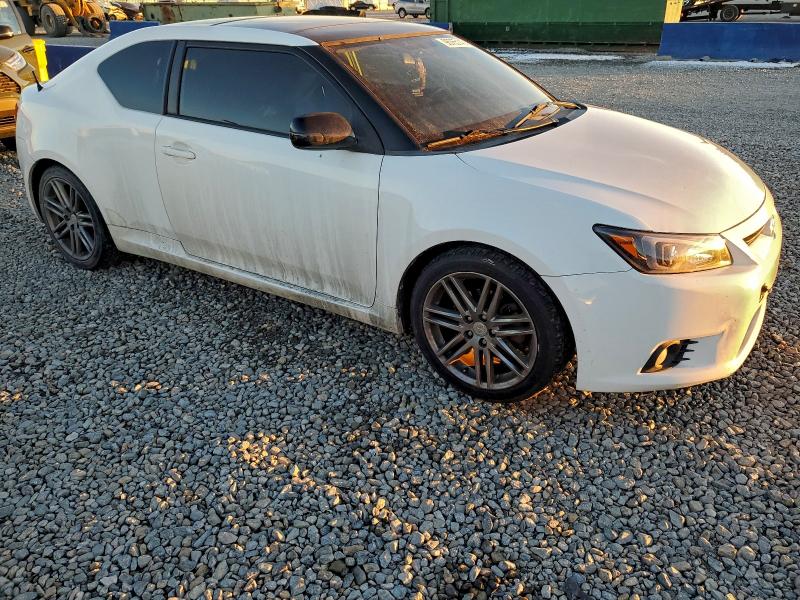 Photo 4 from auction – 2011 TOYOTA SCION TC with VIN JTKJF5C76B3022555