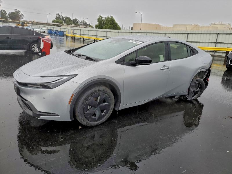 TOYOTA PRIUS LE 2026 with VIN JTDACAAU2T3073005 - Photo from auction
