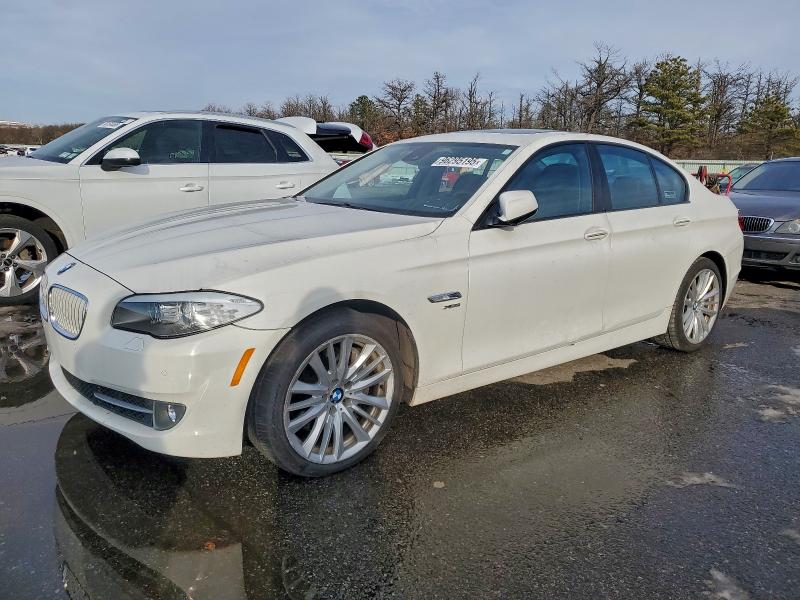 BMW 550 XI 2011 with VIN WBAFU9C50BC785337 - Photo from auction