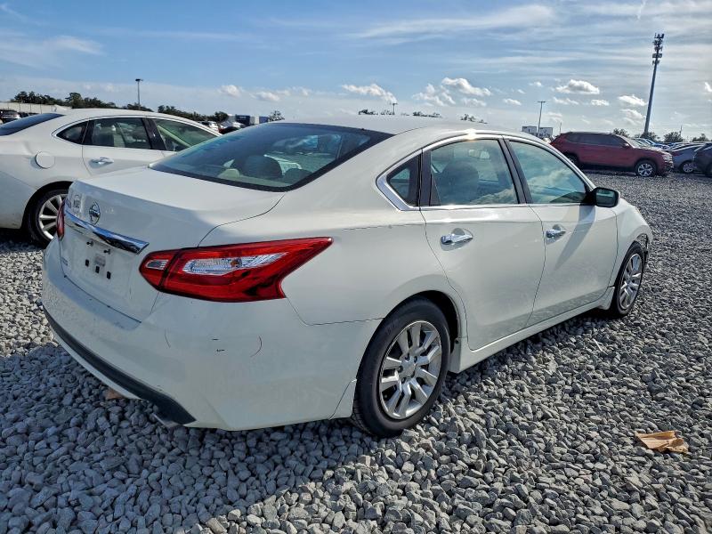 Photo 3 from auction – 2016 NISSAN ALTIMA 2.5 with VIN 1N4AL3AP4GC124912