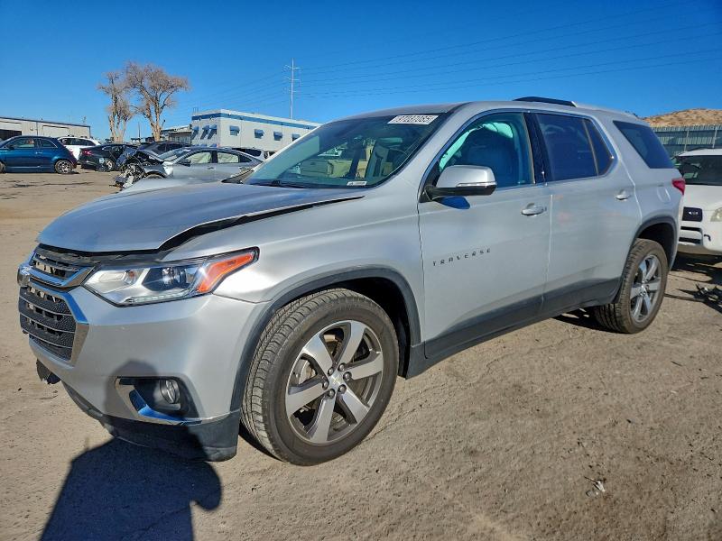 CHEVROLET TRAVERSE 2018 with VIN 1GNERHKW9JJ261156 - Photo from auction