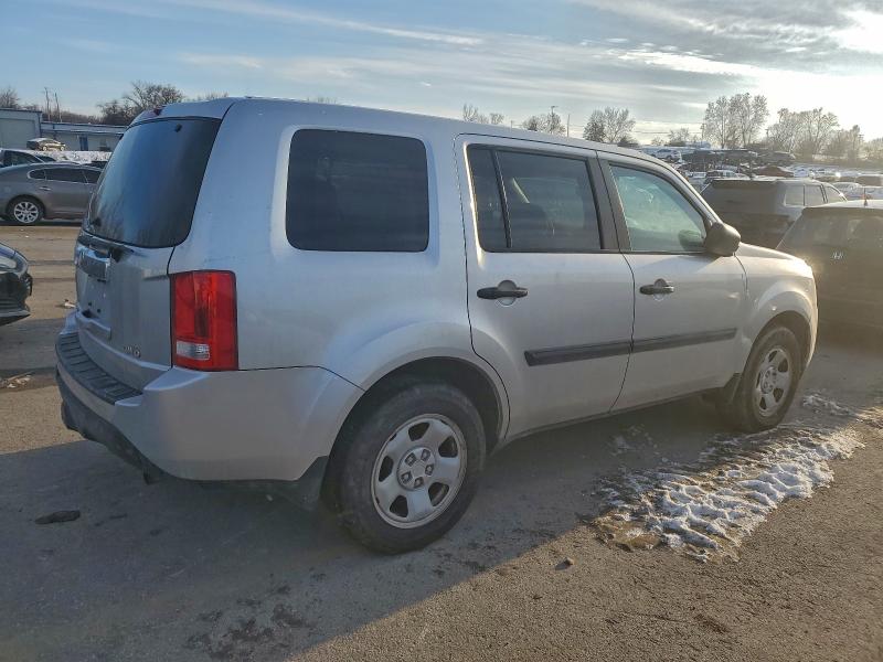 Photo 3 from auction – 2013 HONDA PILOT LX with VIN 5FNYF4H22DB079824