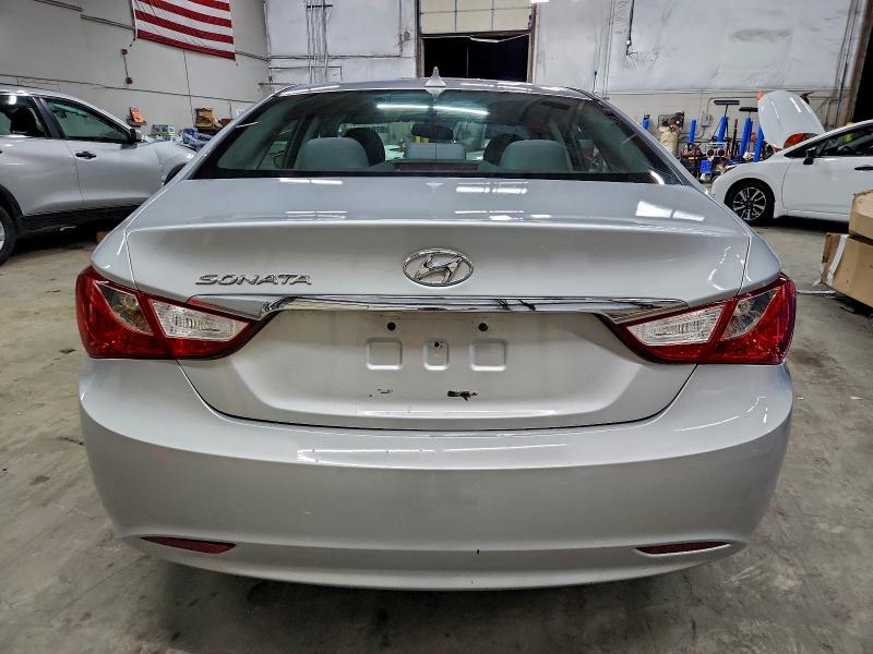 Photo 6 from auction – 2013 HYUNDAI SONATA with VIN 5NPEB4ACXDH673922