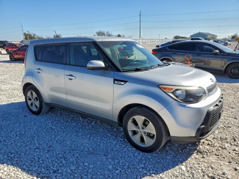 Photo 4 from auction – 2016 KIA SOUL with VIN KNDJN2A2XG7853315