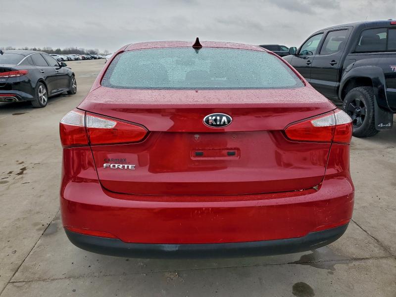 Photo 6 from auction – 2015 KIA FORTE LX with VIN KNAFX4A66F5382012