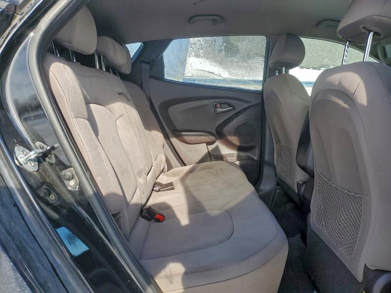 Photo 11 from auction – 2015 HYUNDAI TUCSON GLS with VIN KM8JTCAF2FU042277