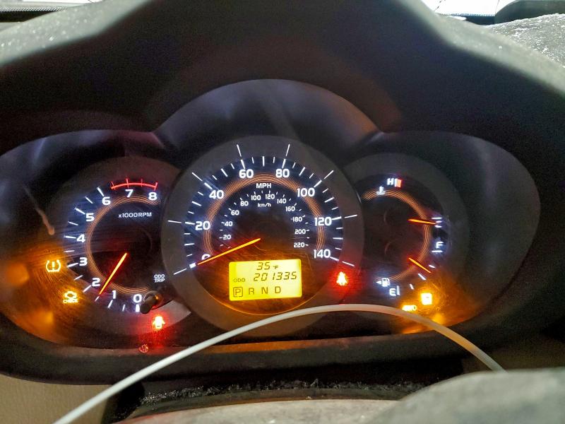 Photo 9 from auction – 2010 TOYOTA RAV4 with VIN JTMBF4DV2AD022208