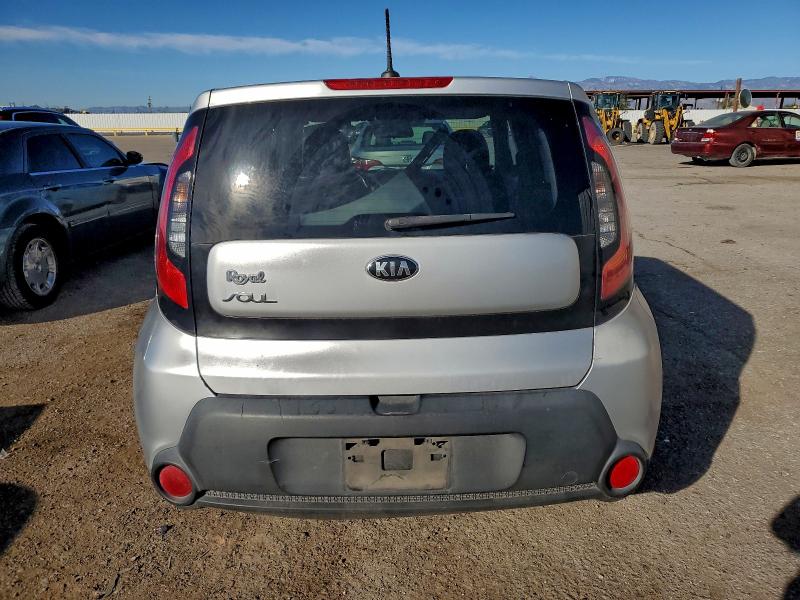 Photo 6 from auction – 2015 KIA SOUL with VIN KNDJN2A25F7766503