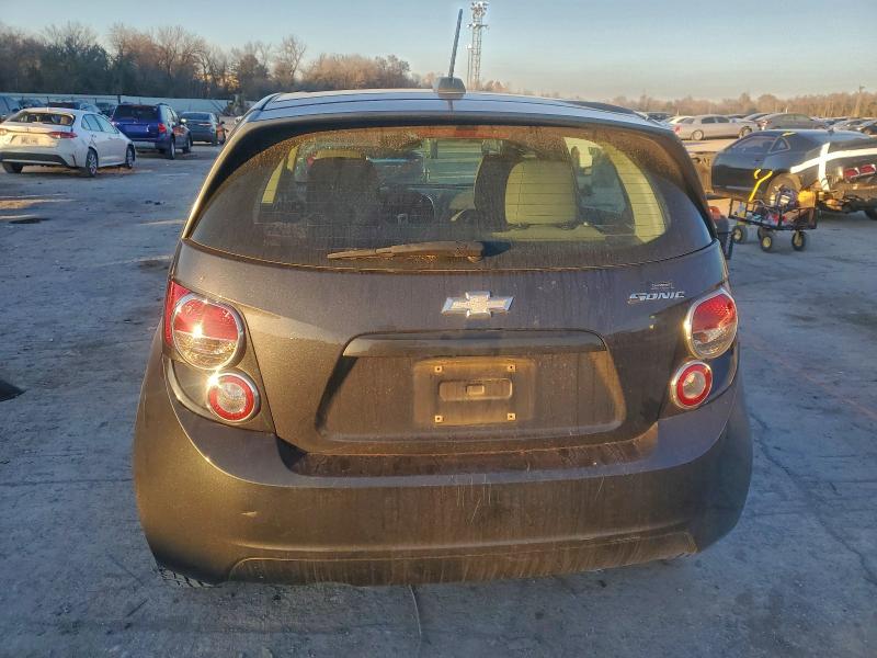 Photo 6 from auction – 2016 CHEVROLET SONIC LS with VIN 1G1JA6SH3G4132124