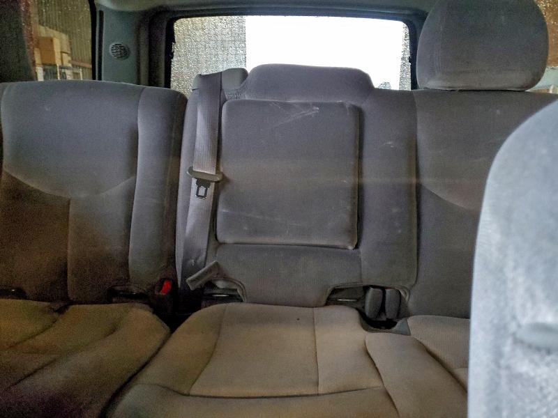 Photo 10 from auction – 2004 GMC YUKON with VIN 1GKEC13T24R282012