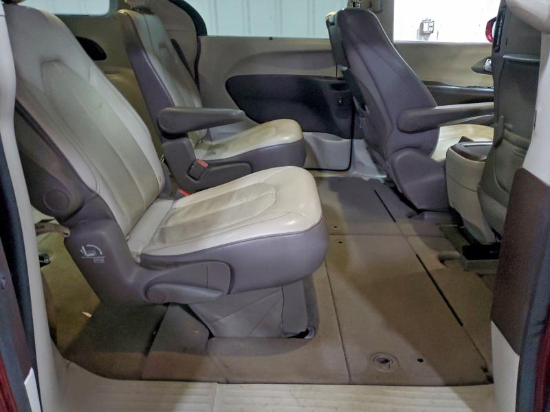 Photo 11 from auction – 2018 CHRYSLER PACIFICA with VIN 2C4RC1EG0JR333932