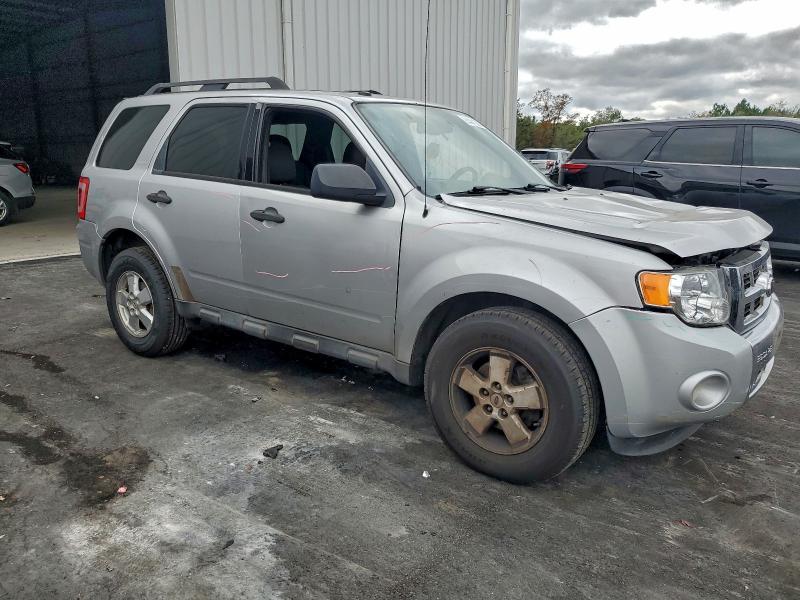 Photo 4 from auction – 2010 FORD ESCAPE XLT with VIN 1FMCU0D77AKD24444