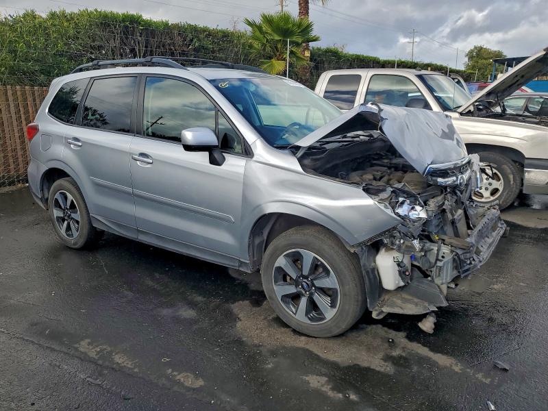 Photo 4 from auction – 2018 SUBARU FORESTER 2 with VIN JF2SJAGC7JH487942
