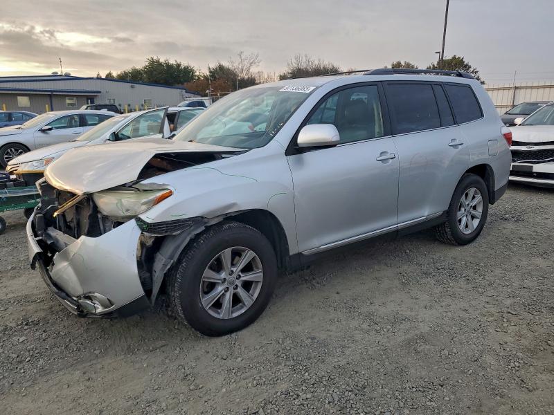 TOYOTA HIGHLANDER 2013 with VIN 5TDZK3EH4DS123708 - Photo from auction