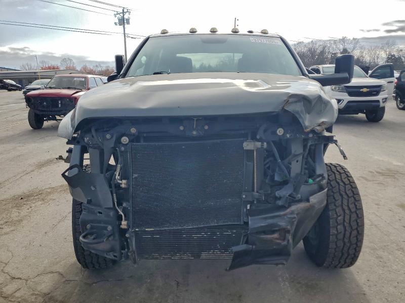Photo 5 from auction – 2013 RAM 2500 ST with VIN 3C6UR5CL5DG585032