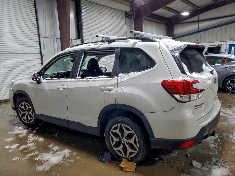 Фото 2 с аукциона – 2020 SUBARU FORESTER с VIN JF2SKAGC6LH418675