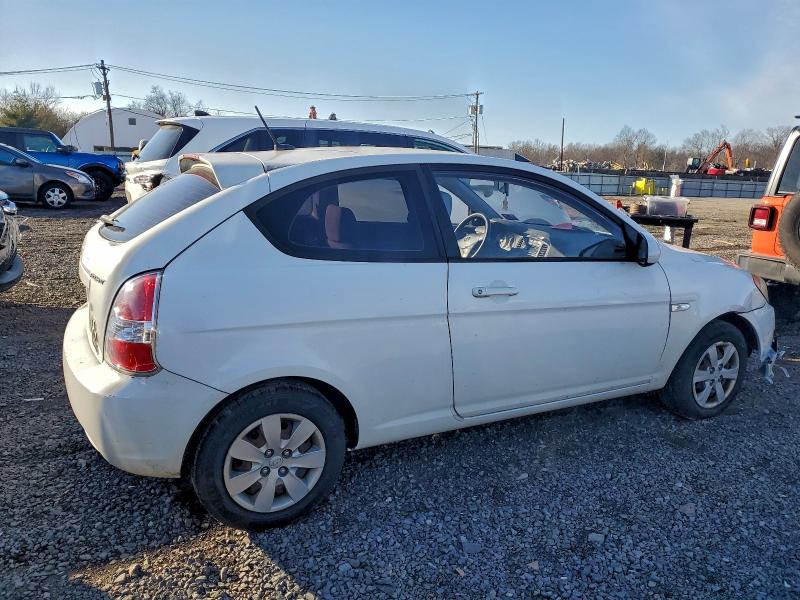 Photo 3 from auction – 2011 HYUNDAI ACCENT GL with VIN KMHCM3AC1BU187607