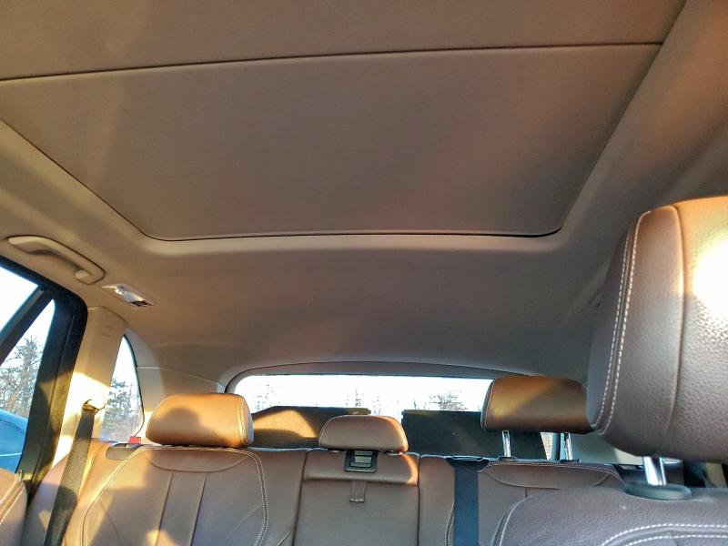 Photo 10 from auction – 2015 BMW X5 XDRIVE3 with VIN 5UXKR0C57F0K68881