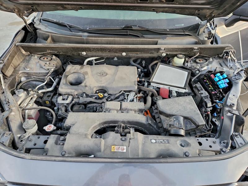 Photo 11 from auction – 2019 TOYOTA RAV4 with VIN JTMF1RFV9KD042497
