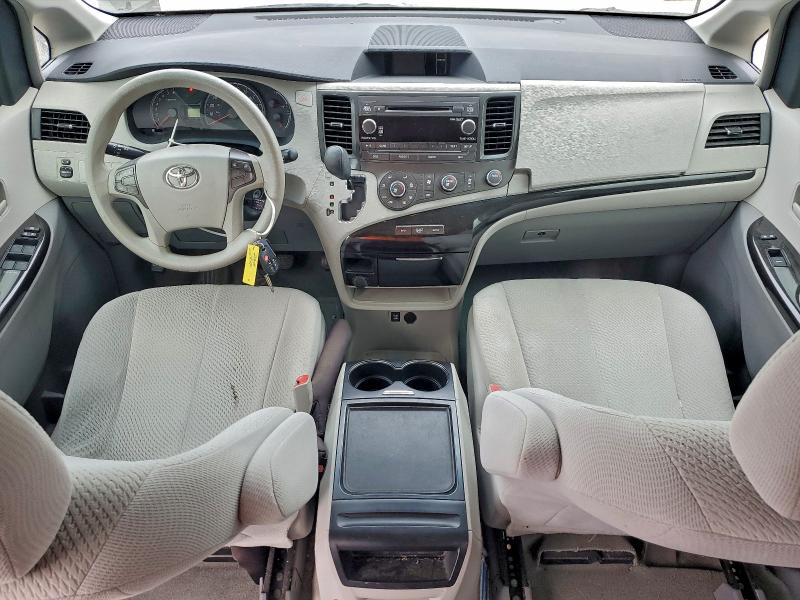Photo 8 from auction – 2012 TOYOTA SIENNA LE with VIN 5TDKK3DC9CS230940