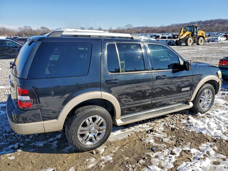 Photo 3 from auction – 2006 FORD EXPLORER E with VIN 1FMEU74E26UB00381
