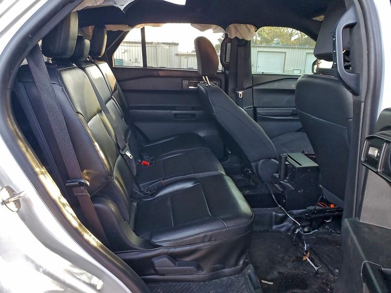 Photo 10 from auction – 2022 FORD EXPLORER P with VIN 1FM5K8AB9NGA54681
