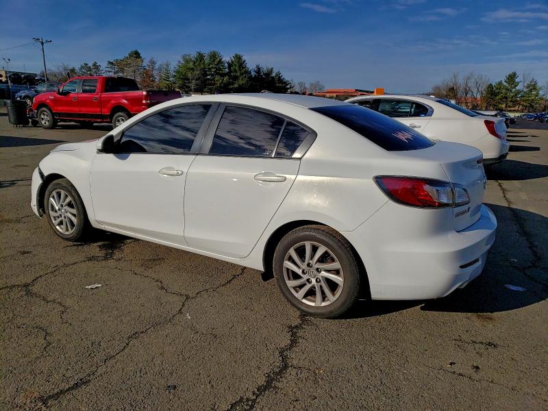 Photo 2 from auction – 2012 MAZDA 3 with VIN JM1BL1V89C1692178