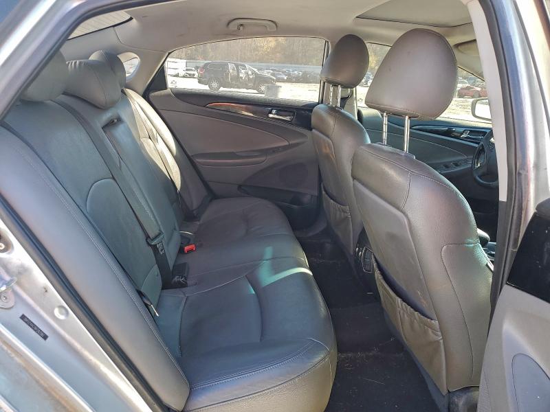 Photo 10 from auction – 2011 HYUNDAI SONATA SE with VIN 5NPEC4AC7BH287582