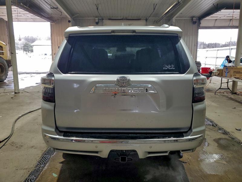Photo 6 from auction – 2014 TOYOTA 4RUNNER SR with VIN JTEBU5JR1E5154309