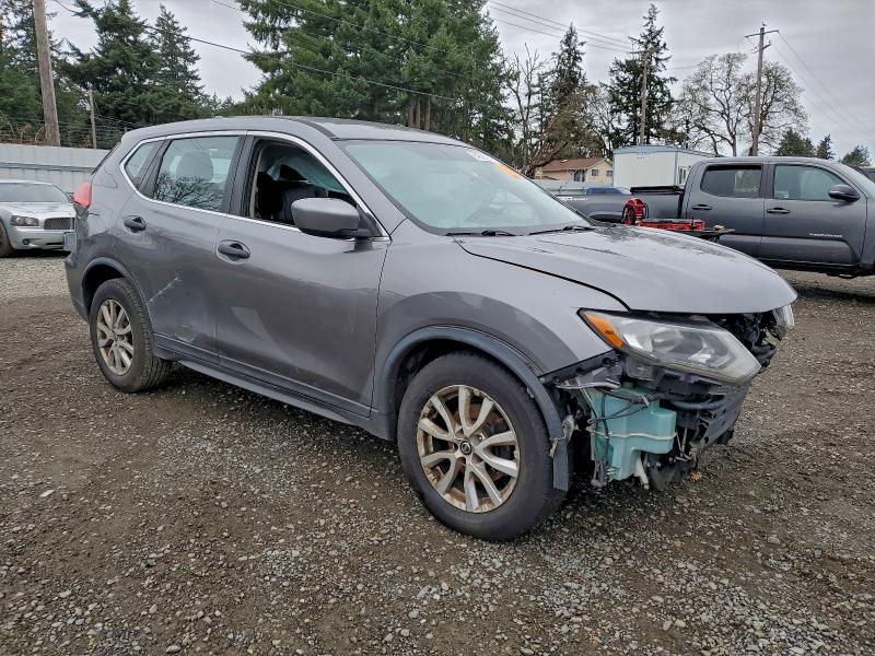 Photo 4 from auction – 2017 NISSAN ROGUE S with VIN KNMAT2MT2HP532378